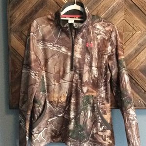 Under Armour three quarter zip jacket size medium